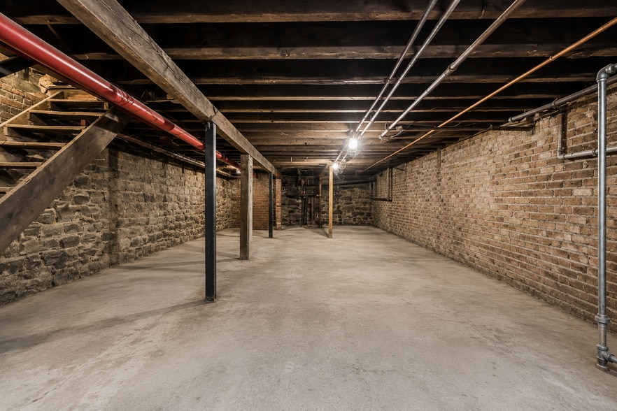 More Photos Of 154 26th St, Brooklyn Warehouse For Sale