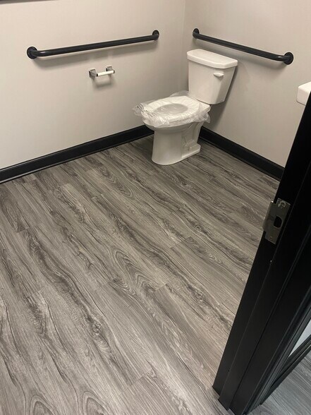 More Photos Of 7410 Coca Cola Dr, Hanover Research And Development For Lease