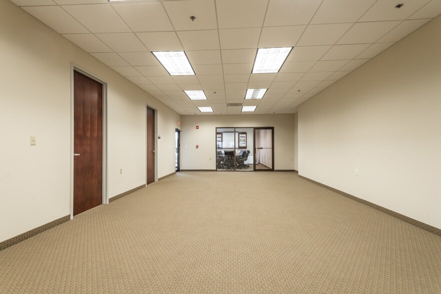 More Photos Of 128 Carnegie Row, Norwood Office For Lease