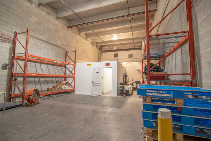More Photos Of 1835 NW 112th Ave, Miami Warehouse For Lease
