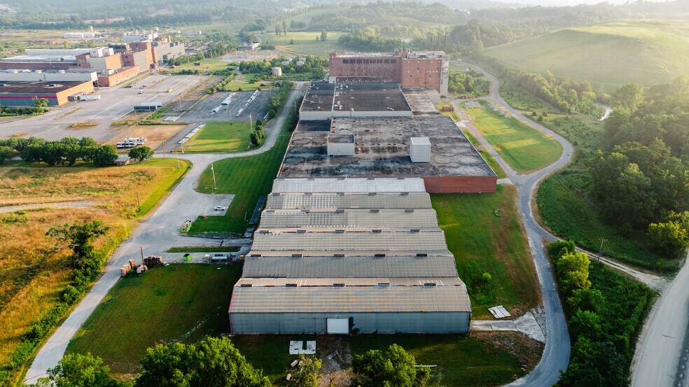 More Photos Of 4999 Enka Hwy, Morristown Warehouse For Lease