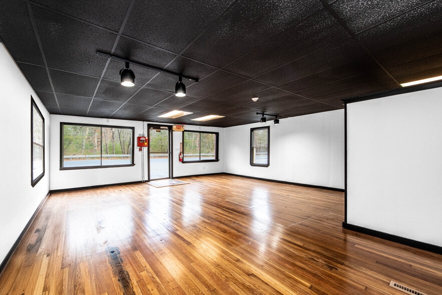 Primary Photo Of 120 Danielson Pike, Foster Freestanding For Sale