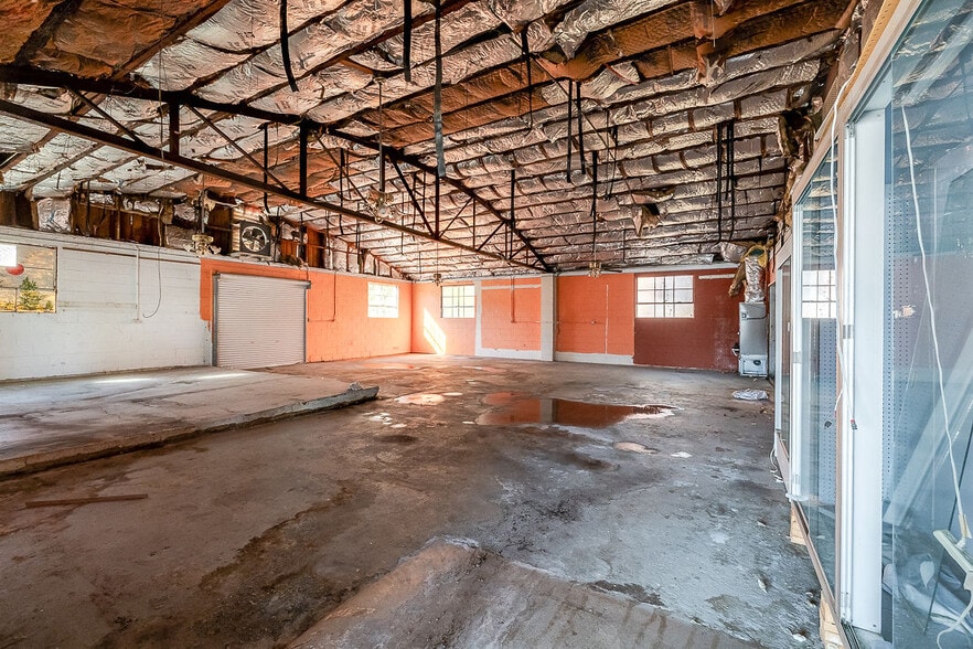 More Photos Of 3104 Skidaway Rd, Savannah Freestanding For Sale