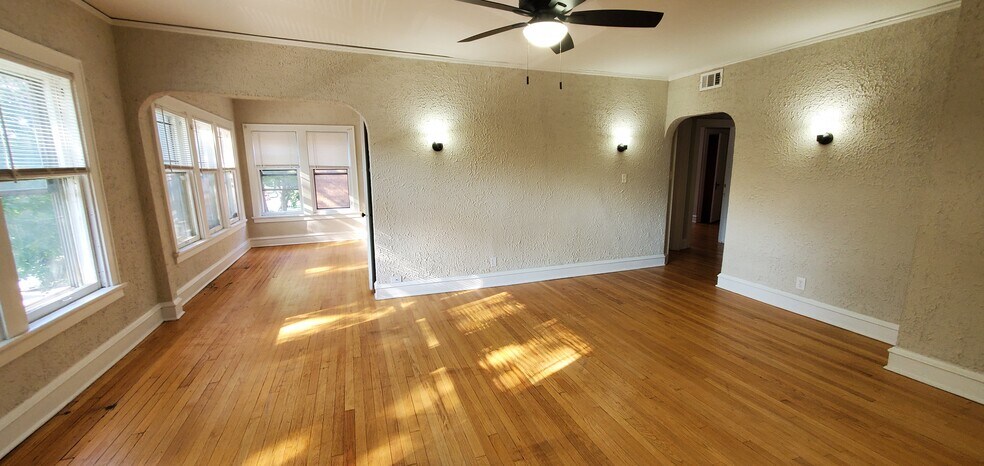 More Photos Of 2706 N Frederick Ave, Milwaukee Apartments For Sale