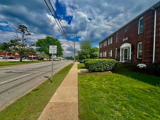 More Photos Of 850 West Chester Pike, Havertown Medical For Sale
