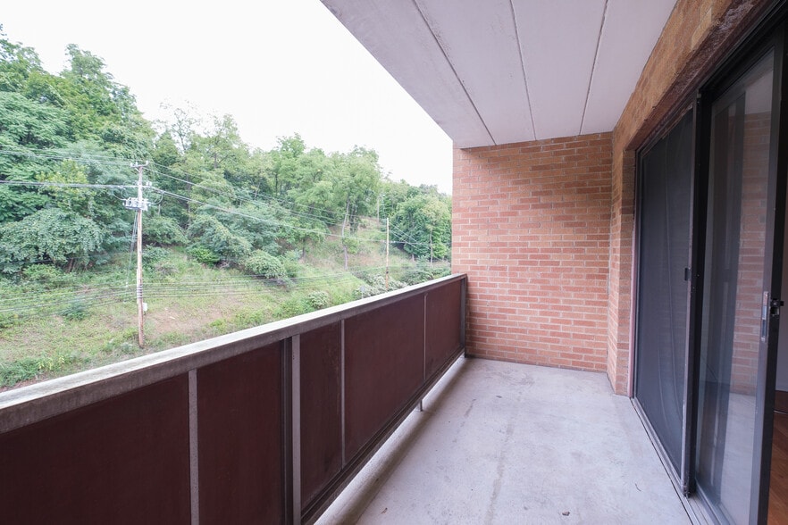 More Photos Of 203 Hugel Dr, Pittsburgh Apartments For Sale