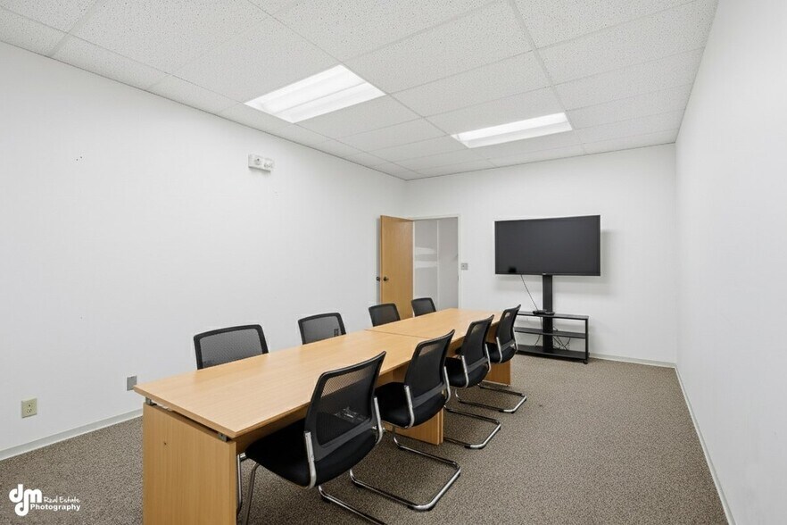 More Photos Of 840 K St, Anchorage Office For Lease