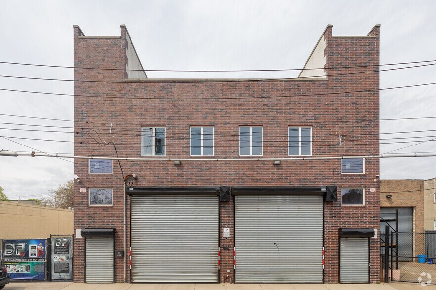 More Photos Of 210 Grandview Ave, Staten Island Warehouse For Lease