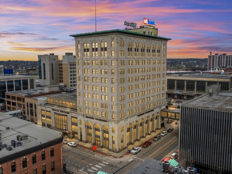 Primary Photo Of 226 2nd St SE, Cedar Rapids Office For Sale