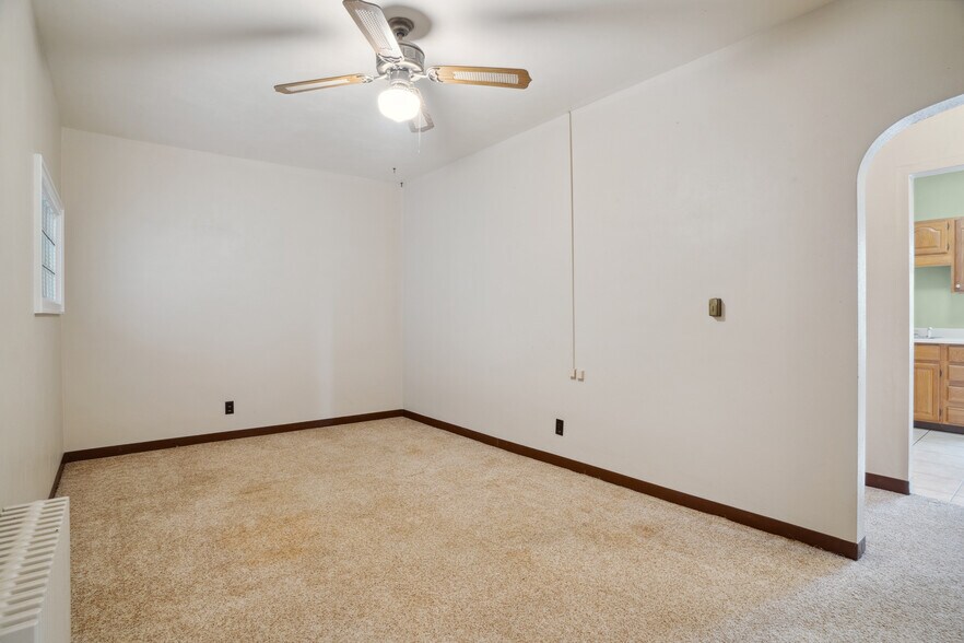 More Photos Of 107 E Madison St, Mount Pleasant Healthcare For Sale