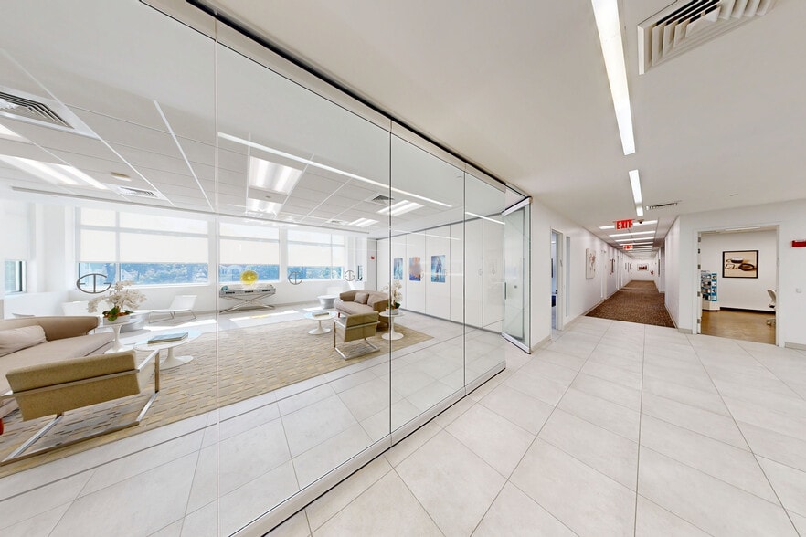 Primary Photo Of 60-15 Little Neck Pky, Little Neck Light Distribution For Lease