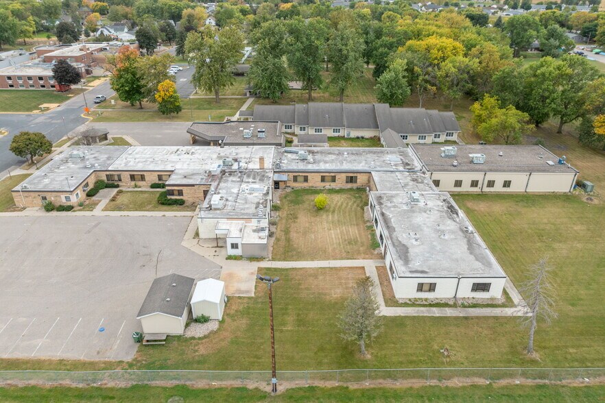 More Photos Of 411 7th Ave NW, Arlington Skilled Nursing Facility For Sale