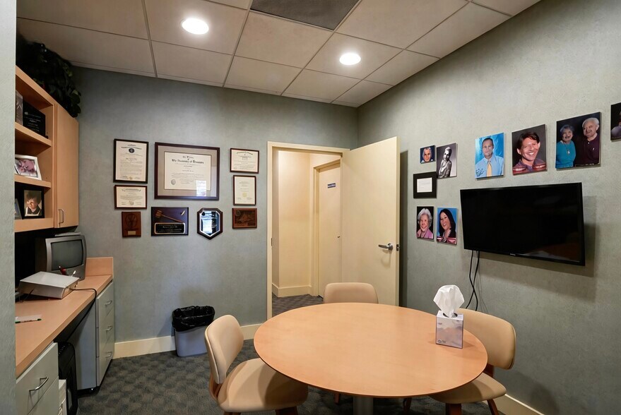 More Photos Of 650 W Boynton Beach Blvd, Boynton Beach Medical For Sale