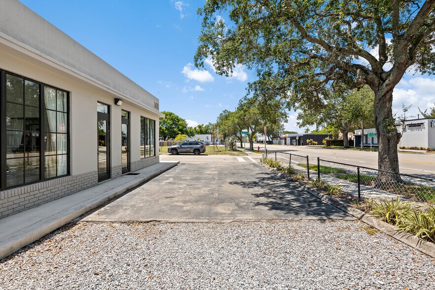 More Photos Of 1400 NE 4th Ave, Fort Lauderdale Office For Lease