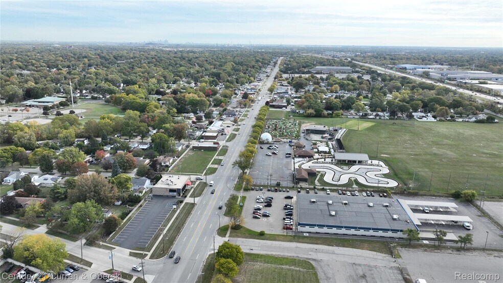 More Photos Of 22909-22917 Van Born Rd, Taylor Freestanding For Sale