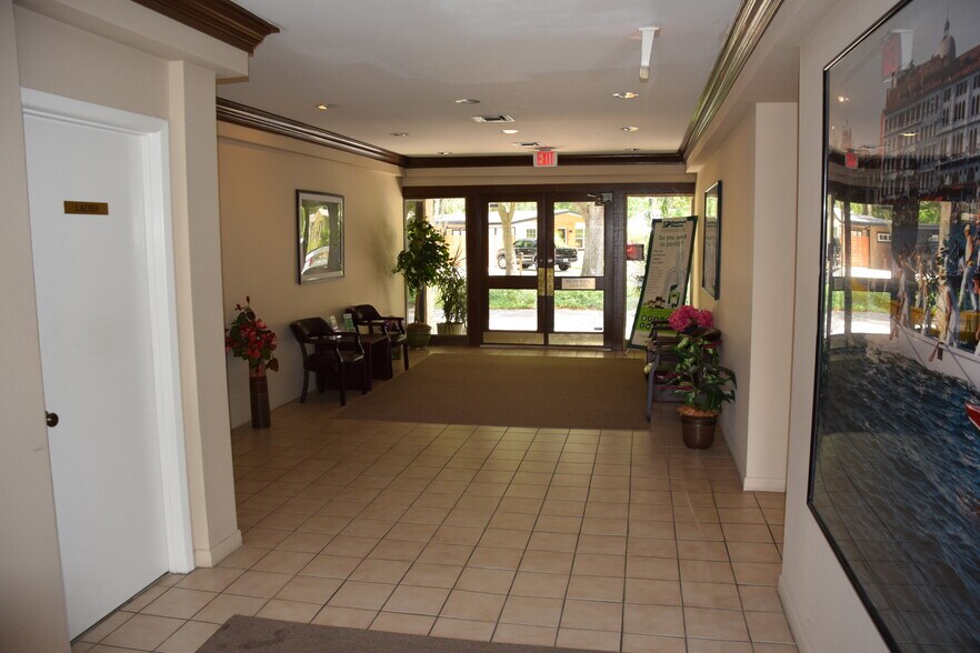 More Photos Of 1201 Louisiana Ave, Winter Park Office For Sale