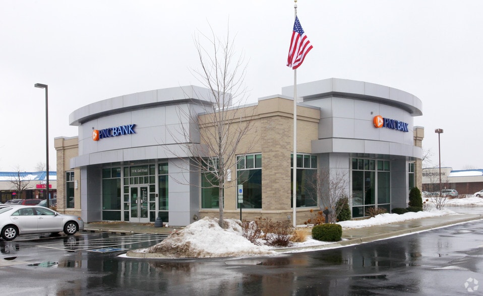 Primary Photo Of 15-89 W Golf Rd, Arlington Heights Unknown For Lease