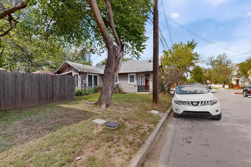More Photos Of 78 San Marcos St, Austin Office Residential For Lease