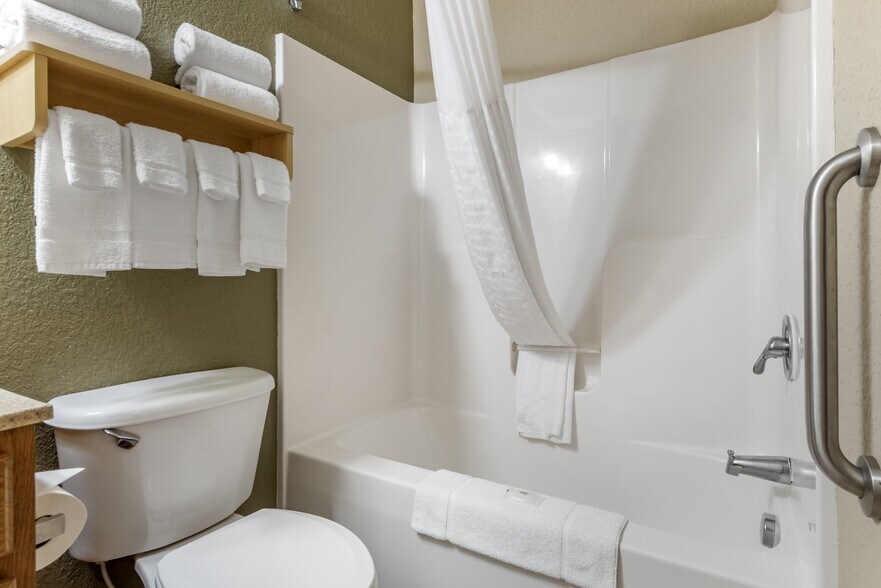 More Photos Of 52825 Indiana Route 933 N, South Bend Hotel For Sale