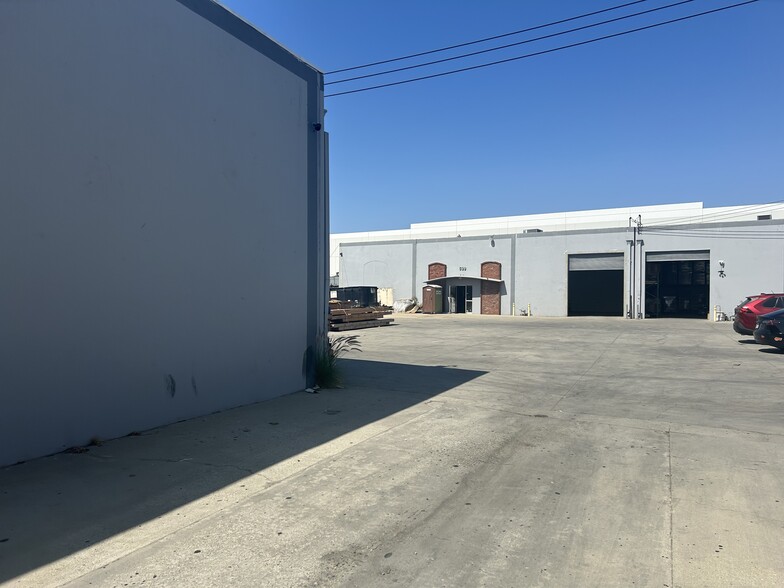 Primary Photo Of 539-541 E Gardena Blvd, Carson Warehouse For Lease