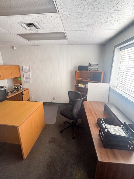 More Photos Of 3803 Mankins Ave, Odessa Warehouse For Sale