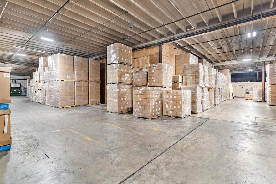 More Photos Of 1103 Thomas Ave, Leesburg Warehouse For Lease