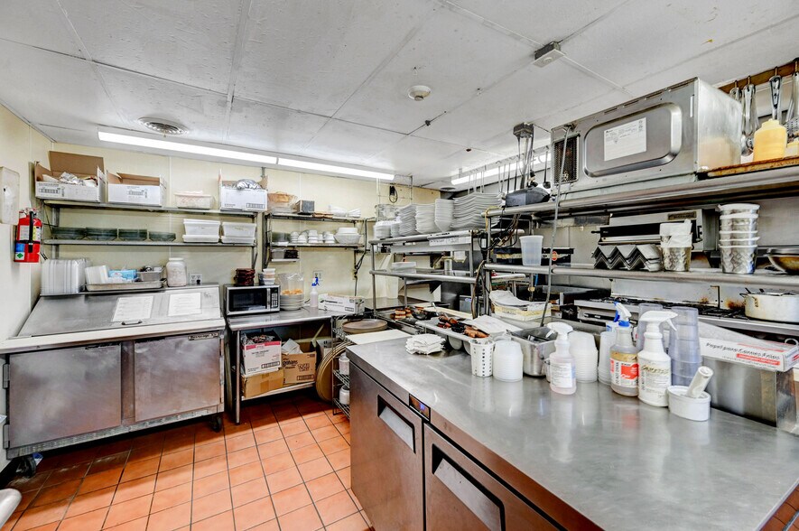 More Photos Of 291 Main St, Eynon Restaurant For Sale