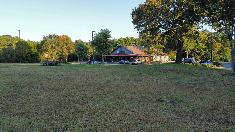More Photos Of 555 Progress Center Ave, Lawrenceville Restaurant For Sale