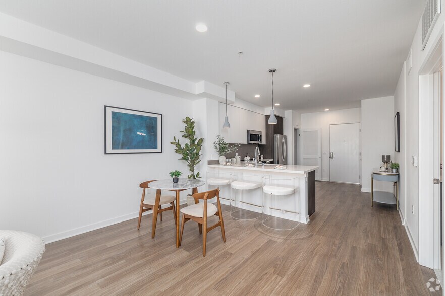 More Photos Of 800-808 S Western Ave, Los Angeles Multifamily For Sale