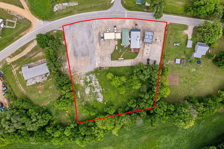 More Photos Of 5283 Arkansas 21, Huntsville General Retail For Sale