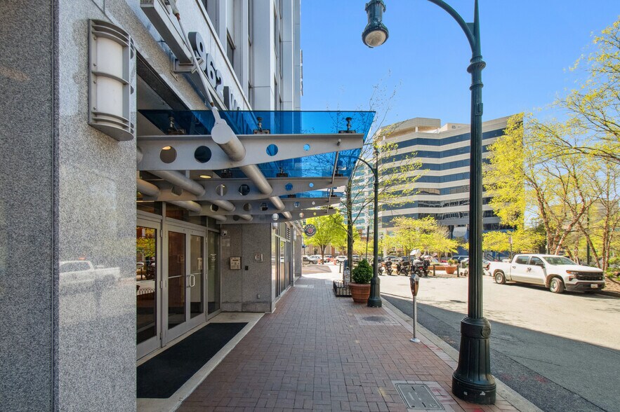 More Photos Of 962 Wayne Ave, Silver Spring Office For Lease