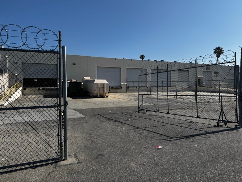 More Photos Of 20222-20238 Plummer St, Chatsworth Manufacturing For Lease
