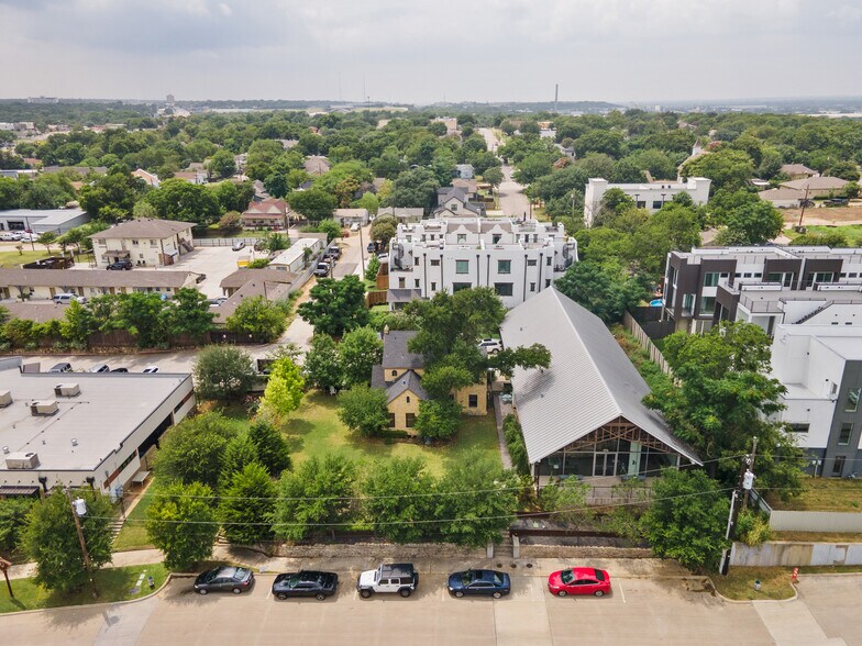 More Photos Of 1007 Folsom St, Dallas Loft Creative Space For Sale