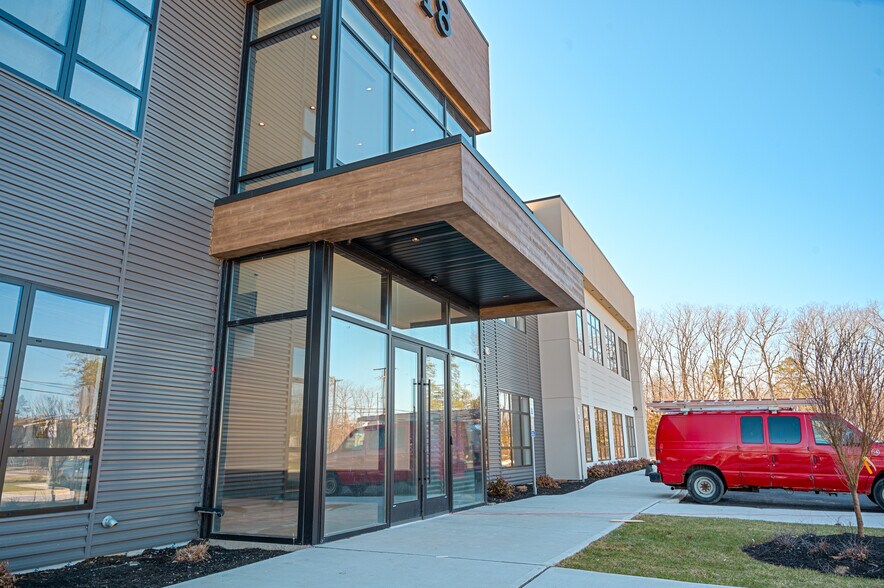 More Photos Of 18 Cox Cro Rd, Toms River Loft Creative Space For Lease