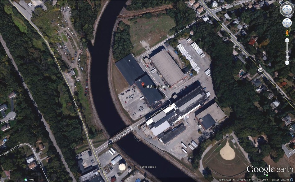 More Photos Of 116-128 Singleton St, Woonsocket Manufacturing For Lease