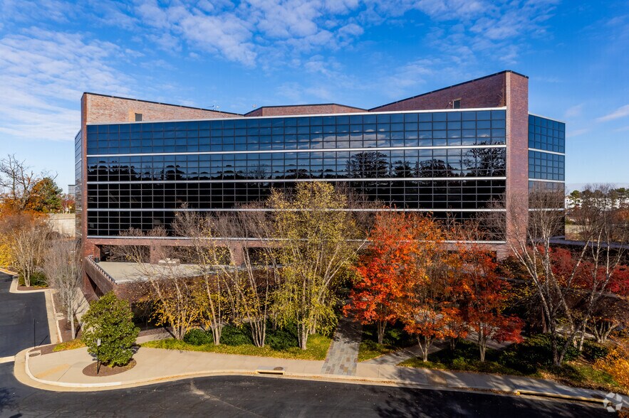 More Photos Of 1900 Campus Commons Dr, Reston Unknown For Lease