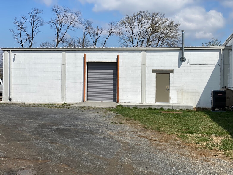 More Photos Of 205 Brick Kiln Rd, Winchester Warehouse For Sale