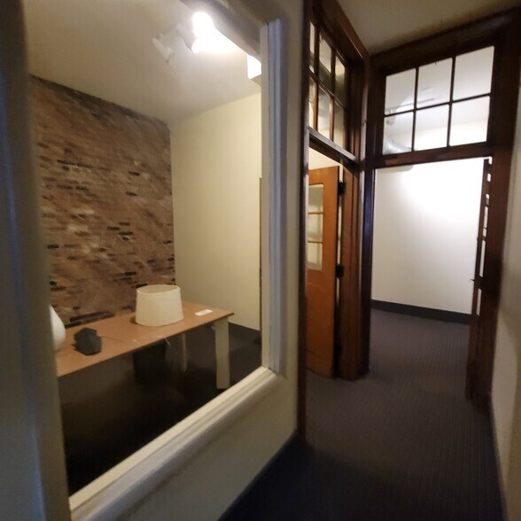 More Photos Of 285 Ellicott St, Buffalo Storefront Retail Office For Lease