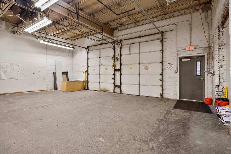 More Photos Of 930 Broadway, Albany Apartments For Lease