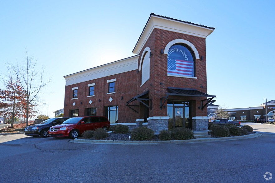 More Photos Of 943-945 E Main St, Lexington Office For Lease