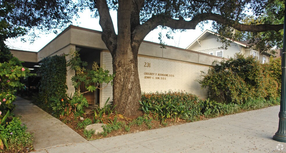 More Photos Of 231 N Indian Hill Blvd, Claremont Medical For Lease