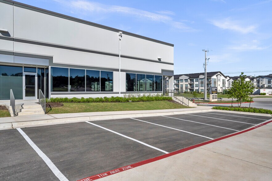 More Photos Of 5305 N Mays St, Georgetown Unknown For Lease