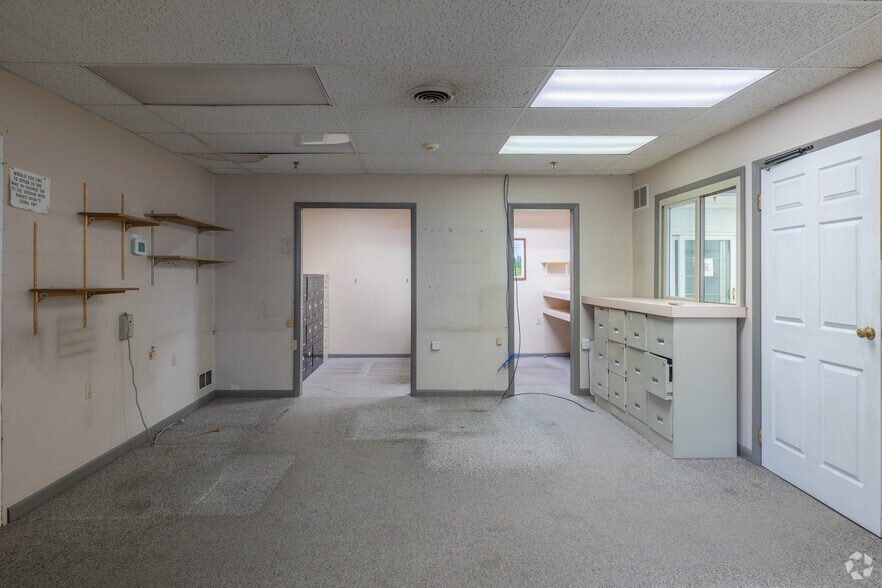 More Photos Of 500 N 8th St, Reading Warehouse For Lease