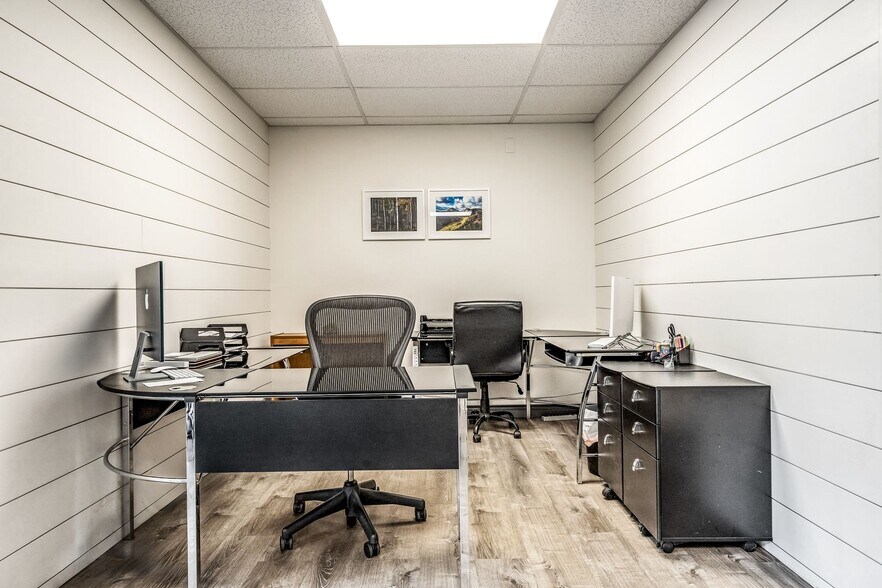 More Photos Of 30 Benchmark Rd, Avon Office For Sale