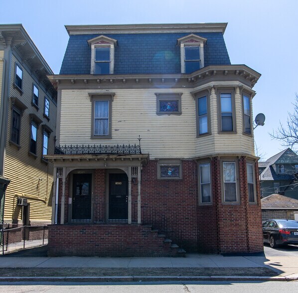 Primary Photo Of 1402 Westminster St, Providence Multifamily For Sale