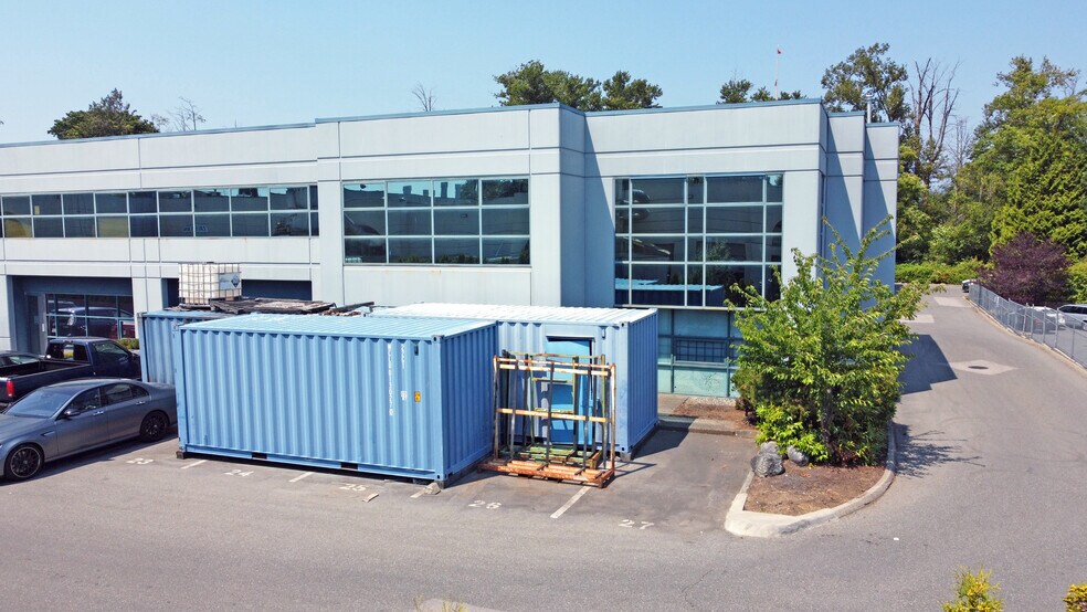 More Photos Of 8456 129A St, Surrey Service For Lease