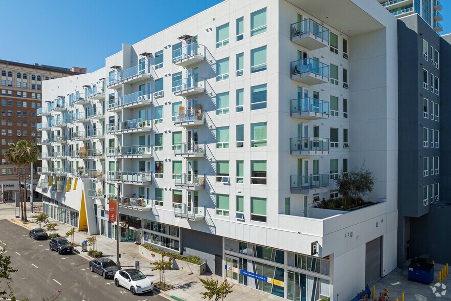 More Photos Of 330 E 3rd St, Long Beach Apartments For Lease