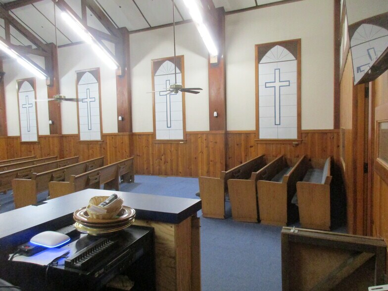 More Photos Of 4501 W 8th St, Tulsa Religious Facility For Sale