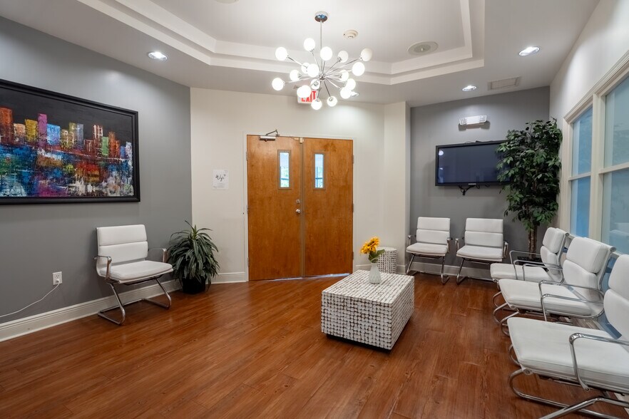 More Photos Of 1704-1726 N University Dr, Coral Springs Medical For Lease