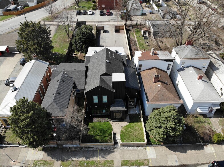 More Photos Of 1110 Logan St, Louisville Storefront Retail Residential For Sale